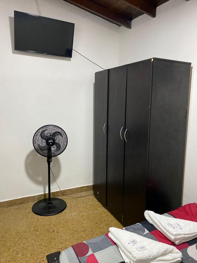 Apartamentos Excelente Ubicacion Medellín Exterior foto